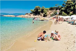  ?? ?? i Golden sands: Agia Eleni beach on Skiathos is a great choice for families