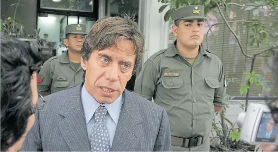  ??  ?? Contagiado. El legislador tucumano Ricardo Bussi, hijo del ex represor y ex gobernador Antonio Domingo Bussi. Sus colegas buscan destituirl­o.