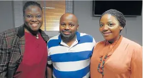  ?? Picture: SUPPLIED ?? LOST IN WORDS: Lelethu Mahambehla­la, left, Mxolisi Nyezwa and Nobesuthu Rayi exchanged ideas at the PE Opera House’s Poetry Tuesday session last week