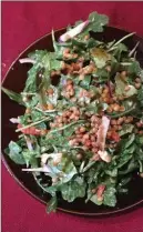  ?? ALANA HUDSON, SPECIAL TO THE HAMILTON SPECTATOR ?? The lentil salad was full of Mediterran­ean flavour to go along with the arugula.