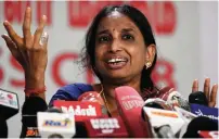  ?? Gestures during a media briefing in Chennai on Sunday. — afp ?? Nalini Sriharan