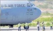  ?? REUTERS ?? A US Air Force plane carrying humanitari­an aid for Venezuela at Camilo Daza Airport in Cucuta, Colombia.