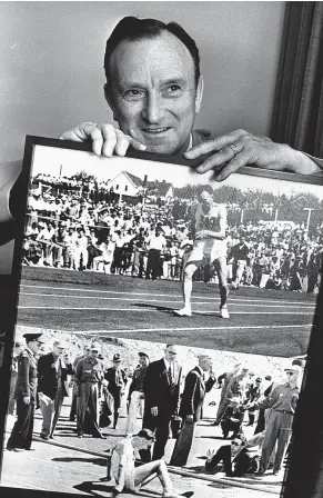  ?? BRIAN KENT/PNG FILES ?? Jim Peters ran the dramatic marathon in the 1954 British Empire Games. Peters is pictured in September 1971 holding photos of himself collapsing in the last lap of that race.