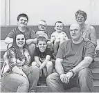  ?? PHOTO PROVIDED BY JESSICA DUPREEZ ?? The family of Micheal Freedy, front right, lost him to COVID- 19 at age 39.