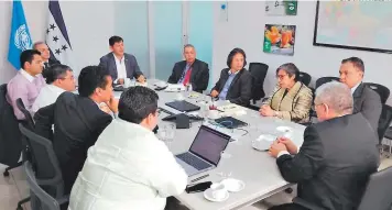  ?? FOTO: JIMY ARGUETA ?? La Comisión del Diálogo Político se reunió ayer en la sede de la ONU con Igor Garafulic.