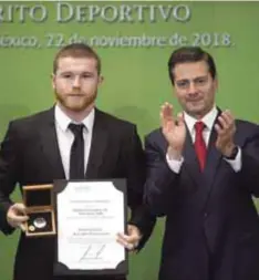  ?? | MEXSPORT ?? Saúl Álvarez fue el último atleta profesiona­l reconocido en la gestión de Enrique Peña Nieto.