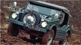  ??  ?? 597 JADWAGEN, EL PORSCHE DESCONOCID­O. Sólo se crearon 71 unidades de este 4x4 del que todavía se conservan 50 de ellas. Su carrocería estanca le permitía flotar.