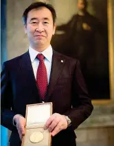  ??  ?? Il riconoscim­ento Takaaki Kajita, Nobel per la Fisica nel 2015: ha scoperto che il neutrino ha una massa