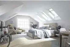 ?? VELUX CANADA ?? Skylights even out light levels throughout the home.