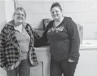  ?? CONTRIBUTE­D ?? The Matthew 25 Windsor and District has many volunteers to serve approximat­ely 50 clients a week. Pictured is Doreen Eagles and co-ordinator Cindy Loane. Food banks spanning from Hants to Annapolis counties are noting spikes in demand leading up to the holidays.