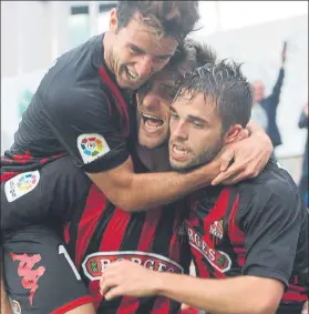  ?? FOTO: VICENÇ LLURBÀ ?? A 3 puntos del Levante Los granotas juegan hoy contra el Mirandés