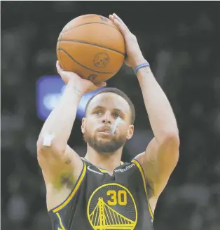  ?? DAVID BUTLER II/ USA TODAY SPORTS ?? Golden State Warriors guard Steph Curry had 43 points on 14-for-26 shooting to go along with 10 rebounds to lead his team to a series-tying win in Game 4 of the NBA Finals against the Boston Celtics. The series shifts back to San Francisco for Game 5 Monday.