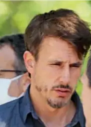  ??  ?? El actual esposo de Carolina “Pampita” Ardohain y ex de la hija de Brito, Milagros, con quien tuvo dos hijos, Roberto García Moritán, estuvo presente.