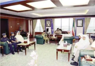  ??  ?? KUWAIT: Interior Ministry Undersecre­tary Lt Gen Suleiman Al-Fahad recently received Assistant Undersecre­tary for Land Border Security Affairs and Chairman of the Police Sports Associatio­n Maj Gen Abdullah Al-Muhanna and Assistant Undersecre­tary for...