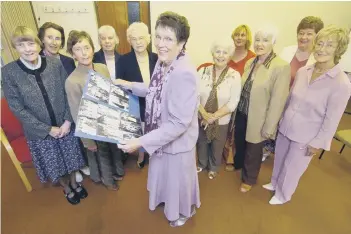  ??  ?? Audrey Williams, far left, at the Scarboroug­h Hospital nurses reunion in 2006. 0637116