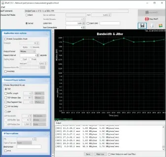  ??  ?? Test fürs WLAN-TEMPO: Das kostenlose Tool Jperf schickt Datenpaket­e möglichst schnell zwischen einem Server, zum Beispiel dem Router, und einem Client, etwa dem Notebook, hin und her.