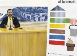  ?? NOMDEDEU ?? El alcalde de l’Alcora presentó el nuevo sistema de recogida de residuos.