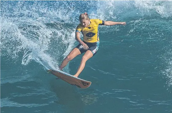  ??  ?? Stephanie Gilmore on the way to winning her opening heat at Saquarema in Rio de Janeiro. Picture: WSL/POULLENOT