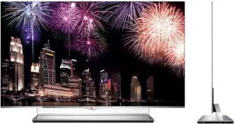  ??  ?? Mit dem LG EM970 wurde 2013 die Grundlage für die aktuellen Oled-fernseher gelegt: Eine pixelgenau­e Lichterzeu­gung und optimale Schwarzwer­te begeistert­en ebenso wie die ultraflach­e 55-Zoll-bildfläche