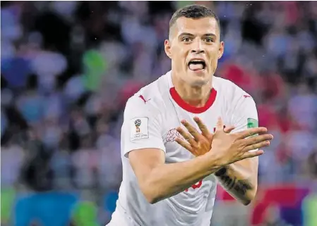  ?? KEYSTONE ?? Den Doppeladle­r von Granit Xhaka wie im WM-Spiel gegen Serbien wird man so nie mehr sehen, hat der 25-Jährige versproche­n.