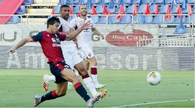  ??  ?? In forma Giovanni Simeone, 24 anni, segna il 20 per il Cagliari. Simeone è andato in gol per tre gare consecutiv­e di serie A per la prima volta dall’aprile 2018 (Getty Images)