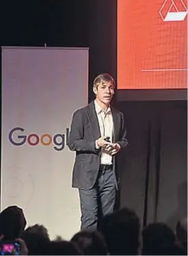  ??  ?? En Córdoba. Víctor Valle, director de ventas de Google en Latinoamér­ica.