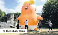  ??  ?? The Trump baby blimp