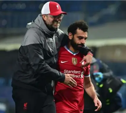  ?? FOTO AFP ?? Klopp met Salah.