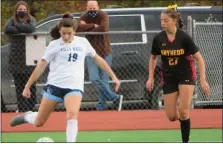  ?? ANDREW ROBINSON — MEDIANEWS GROUP ?? Villa Maria’s Maddy George (19) looks to pass as Gwynedd Mercy’s Isabella Fiore (27) defends during their game Tuesday.