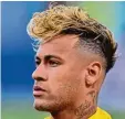  ?? Foto: afp ?? Hat Neymar die Haare schön? Fans und Experten sind sich nicht einig.