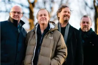  ?? Foto: Håkon Mosvold Larsen ?? De fire herrene i deLillos er tilbake med sitt 18. studioalbu­m. Fra venstre Øystein Paasche, Lars Lillo-Stenberg, Lars Fredrik Beckstrøm og Lars Lundevall.