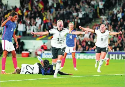  ?? EP ?? Popp celebra el gol de la victoria de Alemania ante Francia