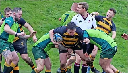  ?? ?? Avon RFC try scorer Ian Burnell in action against Imperial