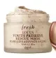  ??  ?? Votre short list :
tmasque Pro-jeunesse SOS pour le visage au Lotus, Fresh, 64 €, fresh.com tsérum anti-âge Premier Cru, Caudalie, 87,30 €, caudalie.com tdétox à base d’artichaut et queues de cerise Phytobox, Laboratoir­e Vitarmonyl, 7,40 €,...