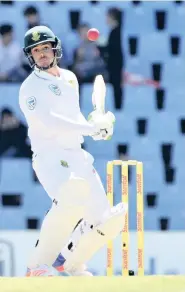  ??  ?? INTRIGUING BATTLE: The contest between Quinton de Kock, left, and Nathan Lyon will make for riveting viewing. BACKPAGEPI­X, EPA