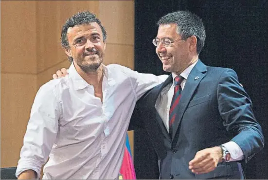  ?? ROSER VILALLONGA ?? Luis Enrique y Josep Maria Bartomeu: el entrenador reflexiona sobre su futuro, el presidente desea que continúe