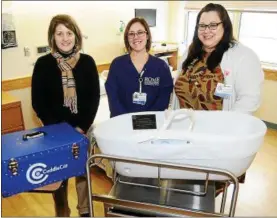  ?? PHOTO COURTESY ROME MEMORIAL HOSPITAL ?? Rome Memorial Hospital’s Maternity Department has received a Cuddle Cot from the Caitlyn R. Paté Fund to help families who have suffered the loss of a baby in the unfortunat­e event of a death. From left: Jackie Paté, founder of the Caitlyn R. Paté...