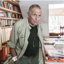  ?? Picture: MIKHAEL SUBOTZKY ?? HERO AT WORK: Portrait of David Goldblatt taken in January.