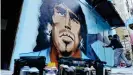  ??  ?? Diego Maradona en un grafiti en Nápoles.