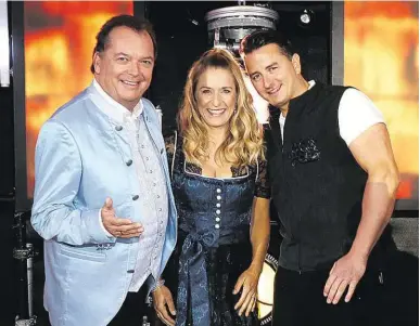  ?? ?? Volks-Rock‘n‘Roller Andreas Gabalier mit Stefanie Hertel und Arnulf Prasch