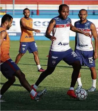  ?? FortalezaE­C ?? Jogadores do Fortaleza participam de treino do time antes de jogo da Série C do Brasileiro
