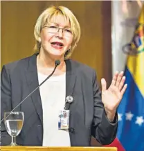  ??  ?? Llamado. La fiscal general de Venezuela, Luisa Ortega Díaz, condenó la violencia en general que vive su país.