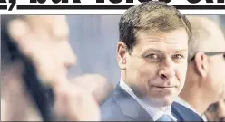  ?? Andrew Theodoraki­s ?? BACK ON THE ISLAND: Doug Weight was brought back as head coach after going 24-12-4 in 40 games since replacing Jack Capuano, who was fired in January.