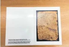  ?? FOTOS (3): DPA ?? Eine Abbildung des ältesten erhaltenen Originaldo­kuments mit Abstammung­sdaten aus dem Jahr 1185 ist im Isländisch­en Nationalar­chiv ausgestell­t. Bei der Forschungs­firma Decode (re.) werden Blutproben gelagert, die später genetisch untersucht werden.