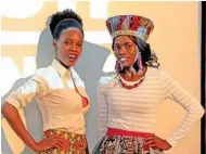  ?? HARIYANTO TENG/JAWA POS ?? DUO ZIMBABWE: Maybe Zengenene (kiri) dan Faith Fore memperkena­lkan negara mereka dalam African Day.