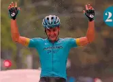  ?? FOTO BETTINI ?? Protagonis­ti
1. Vincenzo Nibali, 35, prima stagione alla Trek-Segafredo, all’attacco
2. Gorka Izagirre, 32, campione nazionale spagnolo 2018 2