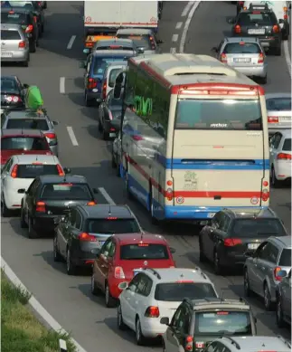  ?? TI-PRESS ?? Entro il 2040 il 20% delle strade nazionali sarà congestion­ato