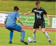  ?? Foto: Klaus Jais ?? Der zweifache Torschütze Stefan Mayer (rechts).