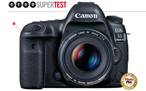  ??  ?? The 5D Mk IV has inherited many top-of-the-line features from the 1D X Mk II