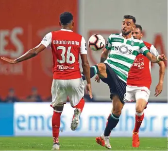  ??  ?? Bruno Fernandes não se deixa abater pela primeira derrota da época dos leões